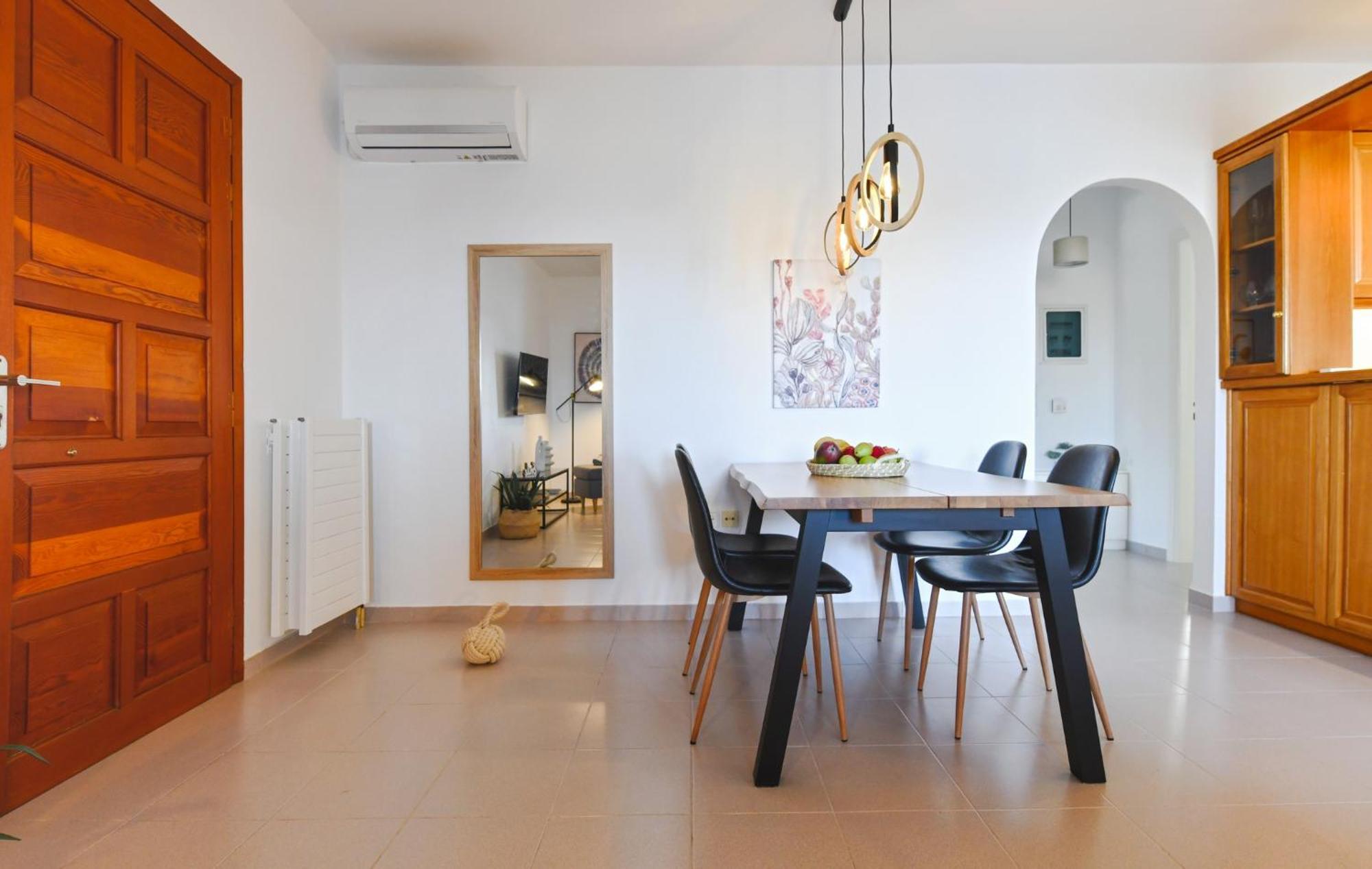 Amazing 2 Bedroom Apartment Overlooking The Marina Of Vourkari Экстерьер фото